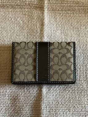 Coach Khaki andBrownSignature Canvas Card Holder